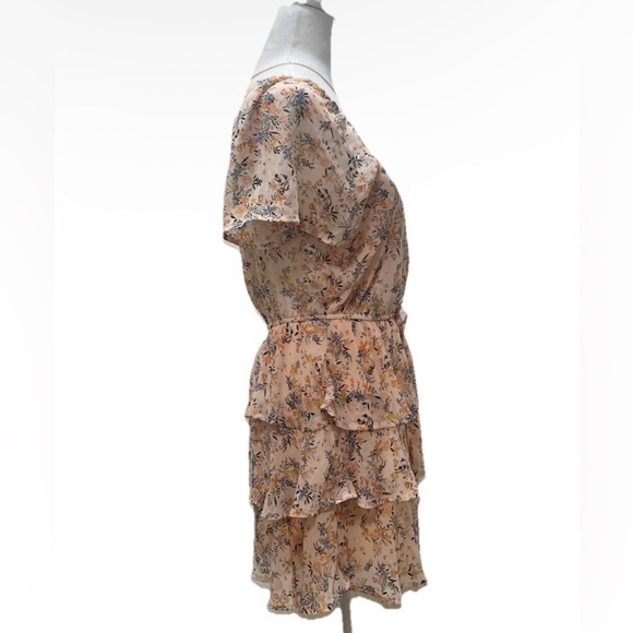 Trixxi Floral Vneck Sheer Tiered Fit & Flare Mini Dress Peach M - Picture 2 of 4